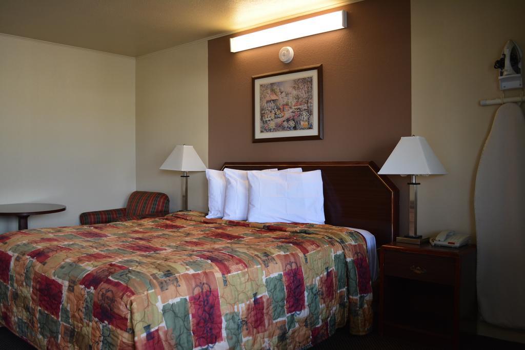 Great Western Inn Джанкшен Сити Номер фото