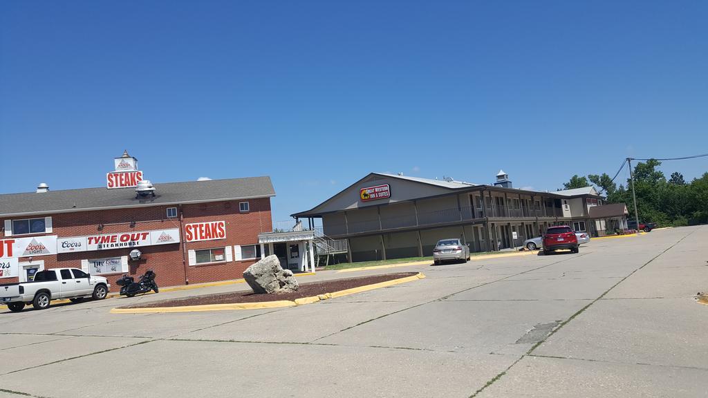 Great Western Inn Джанкшен Сити Экстерьер фото